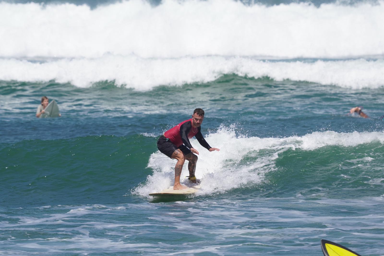 Beginner surf lessons in Lombok